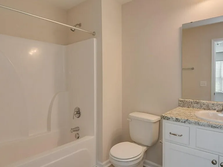 305 Norwich Dr — Photo 23