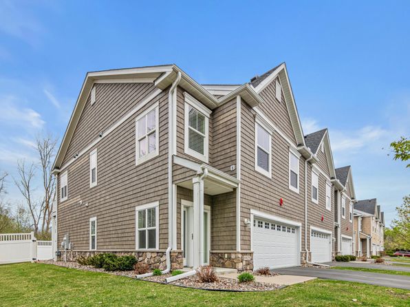 10829 S Shore Dr, Plymouth, MN 55441