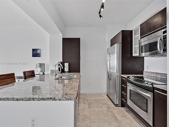 5th image of 951 Brickell Ave APT 3502