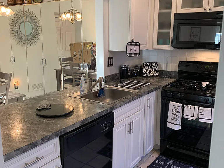Kitchen/Dining View