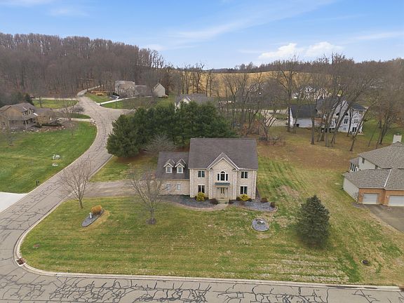 5th image of 528 Gleneagles Dr