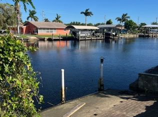 420 Cross St, North Fort Myers, FL 33903