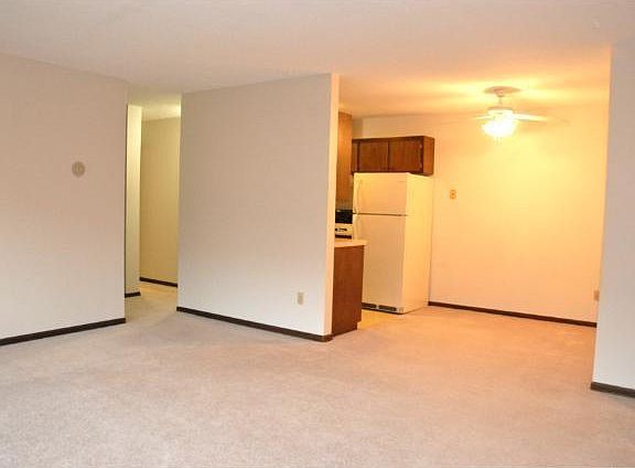 3rd image of 2630 Pleasant Ave