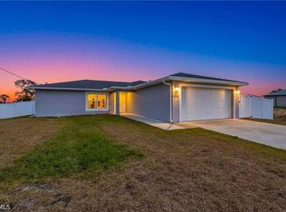 7024 Hero Cir, Labelle, FL 33935