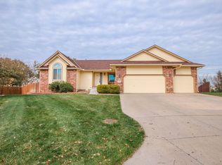 2525 N Brandon Cir, Wichita, KS 67226