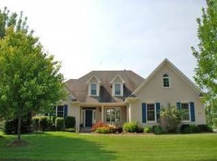 447 Fox Ln, Carmel, IN 46032