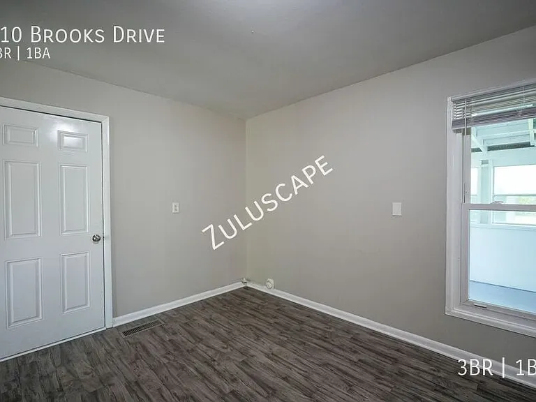 710 Brooks Dr — Photo 11