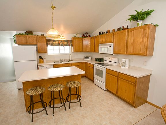 5th image of 1360 Villa Park Cir #135511