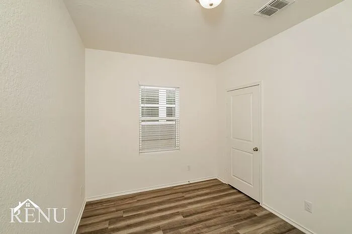 13727 Summer Light St — Photo 10