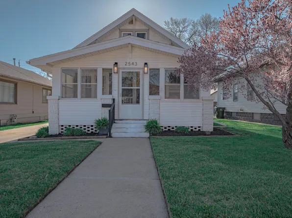 2543 S Palmetto St, Sioux City, IA 51106