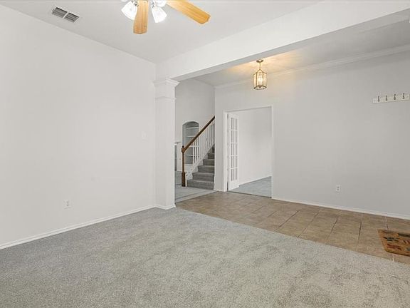 4th image of 10736 Vista Heights Blvd