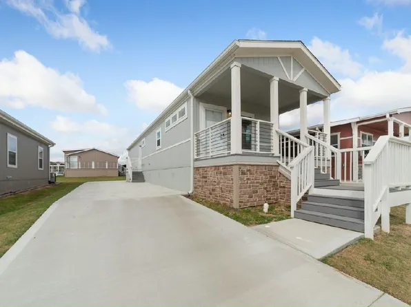 14 Secluded Ranch Bnd #242, Willis, TX 77318