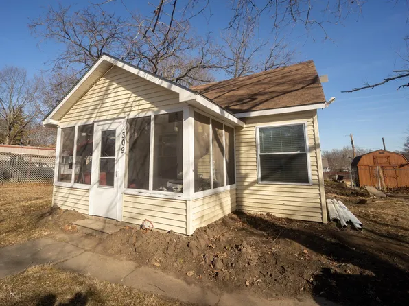 309 Monroe St, Pomona, KS 66076