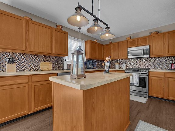 5th image of 11437 Chanticleer Ter NW