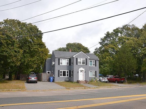 2nd image of 525-527 Salem St