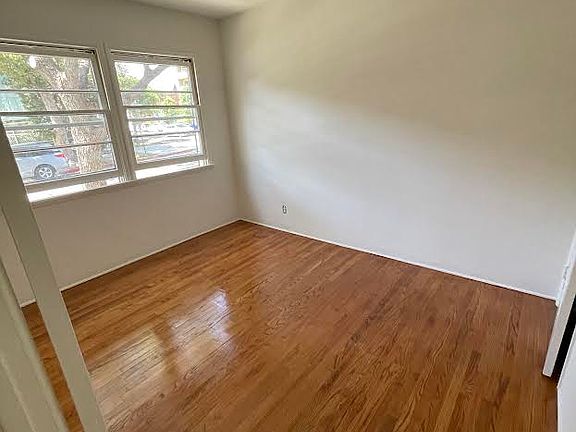 5th image of 404 E Harvard St APT 1
