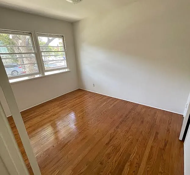 404 E Harvard St #1 — Photo 5