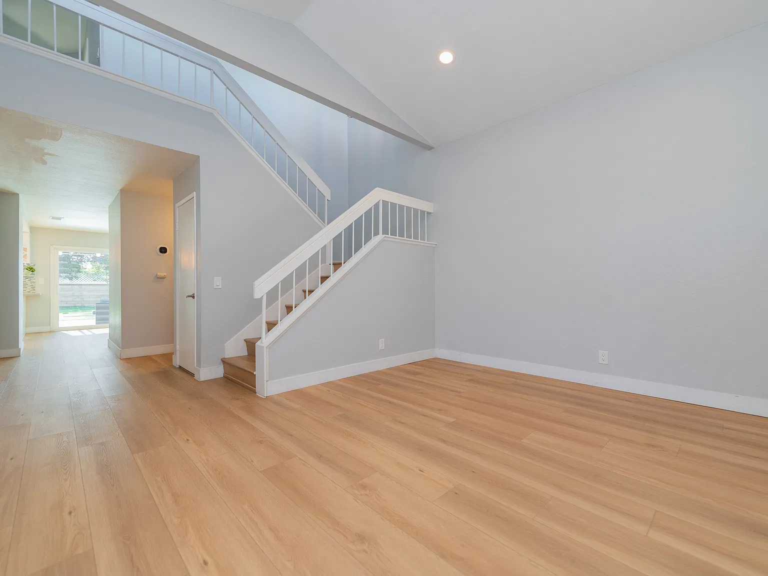 4 bed, 1535 sqft, $4,980 — Photo 4