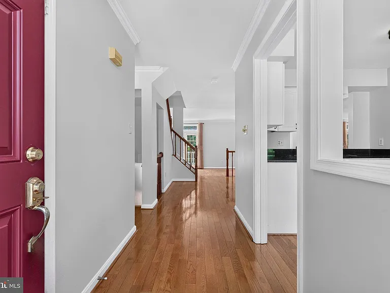 7259 Worsley Way — Photo 4