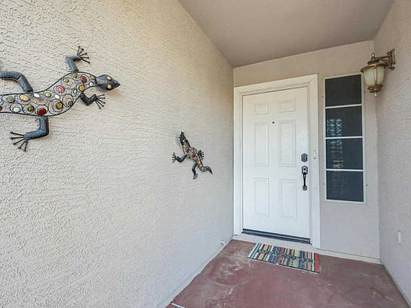 4th image of 1521 E Alba Dr