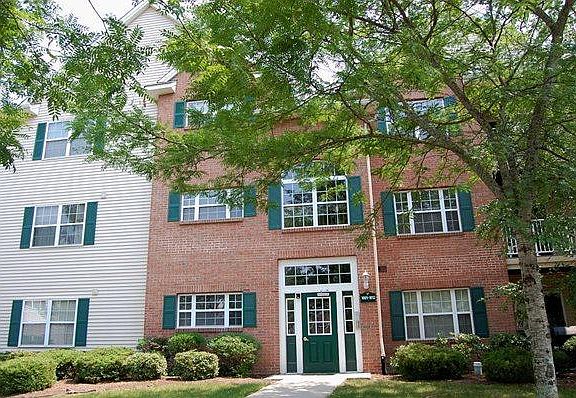 2nd image of 1800 Aspen Glen Dr #342