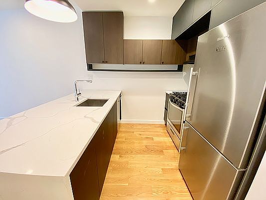 4th image of 25 E 19th St #5A