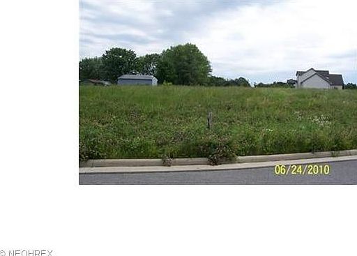1st image of 100 Juniper Dr