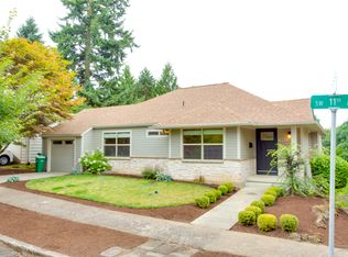 7847 SW 11th Ave, Portland, OR 97219