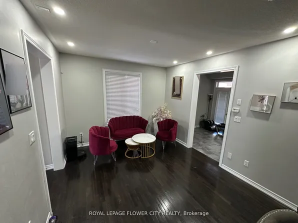 38 Walbrook Rd, Brampton, ON L6X 4N4