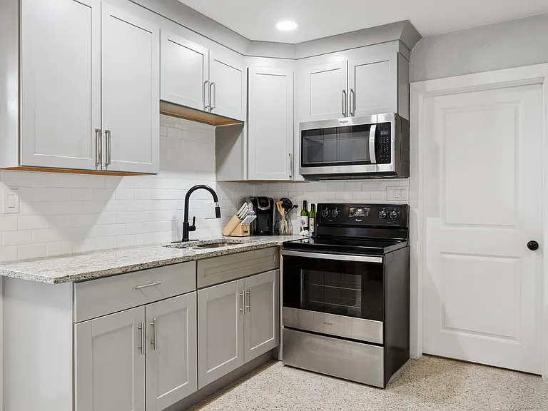 4519 Venetian Blvd NE #1 — Photo 7