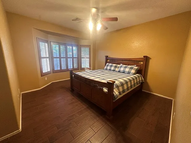 4 bed, 1656 sqft, $2,250 — Photo 4