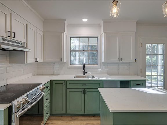 4th image of 311 Lakeland Dr
