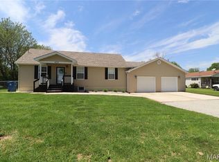 424 Shellview St, Bethalto, IL 62010