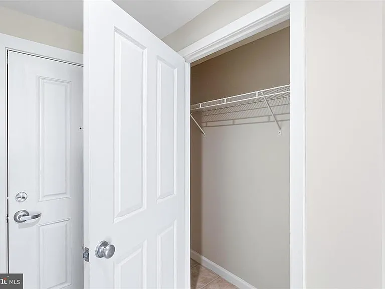 4480 Market Commons Dr #405 — Photo 11