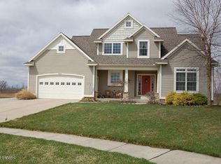 7025 Rosewood Ct, Hudsonville, MI 49426