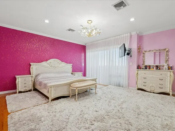 99-31 66th Avenue image 12 of 26