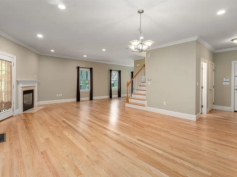 31 Florence Rd #31 — Photo 16