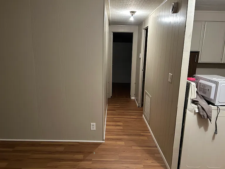 5 Madison Dr — Photo 3