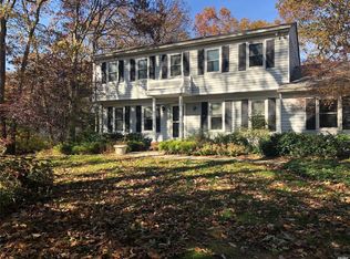 61 Upper Sheep Pasture Rd, East Setauket, NY 11733