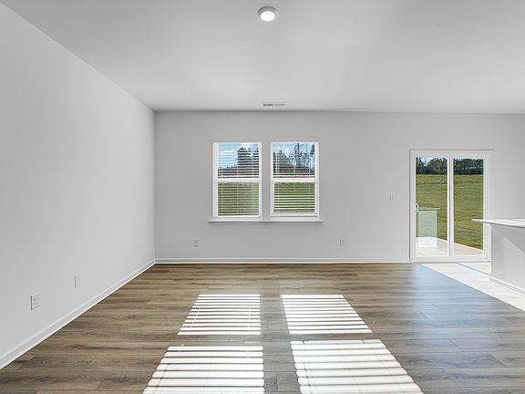 Crossvine Village Coleman H S115 10