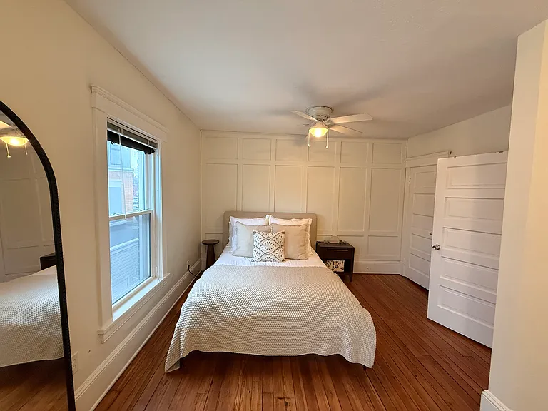 2805 Clinton Ave — Photo 13