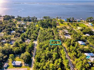 143 Iowa St, Lanark Village, FL 32322