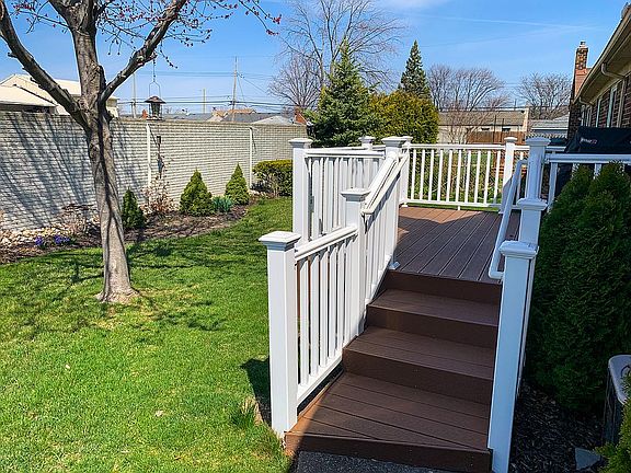 5th image of 22501 Shoreview Ct