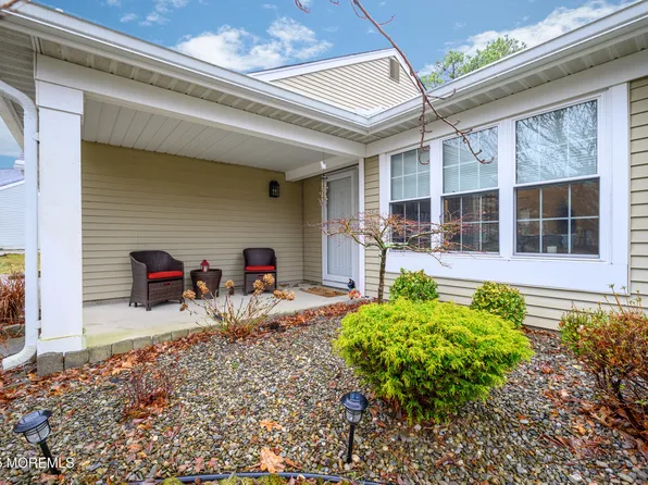 904B Stratford Court, Manchester, NJ 08759