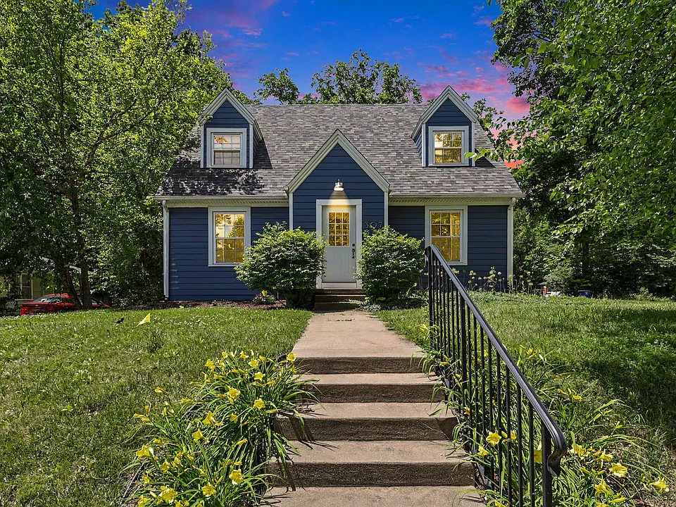 307 Doty Ave