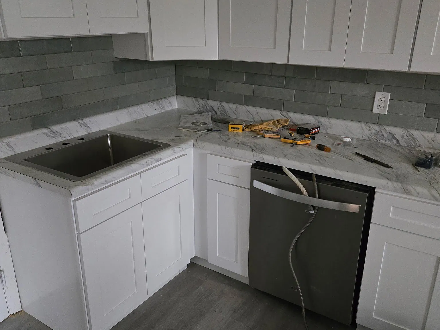 2 bed, 900 sqft, $1,800 — Photo 3