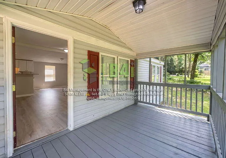 355 Steele Dr — Photo 6
