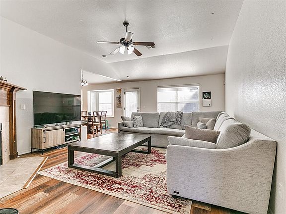 5th image of 432 Hidden Creek Way