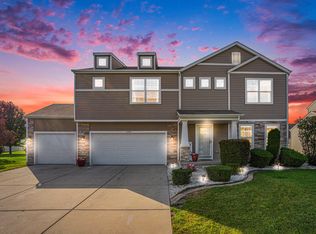 11442 Maryland Dr, Crown Point, IN 46307