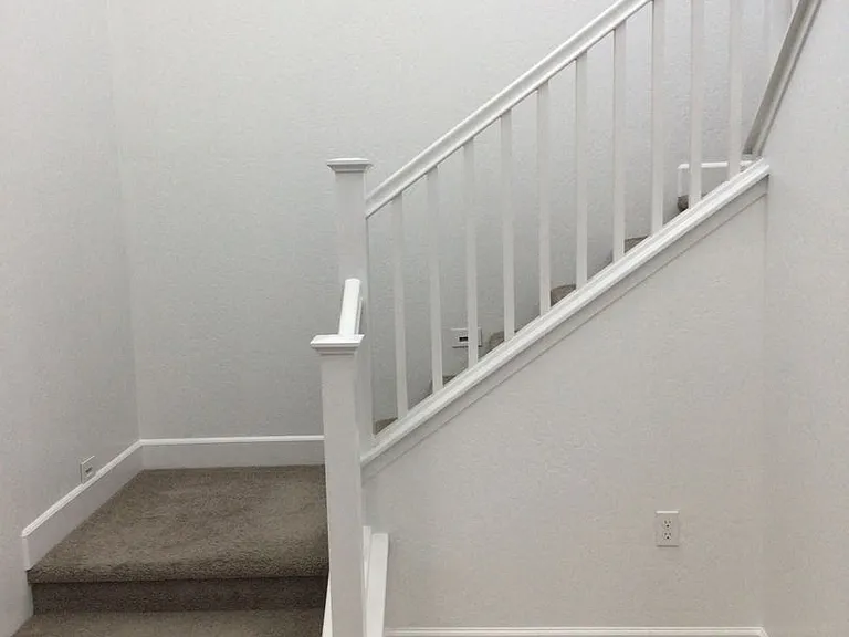 2901 Sand Hills Ave — Photo 5